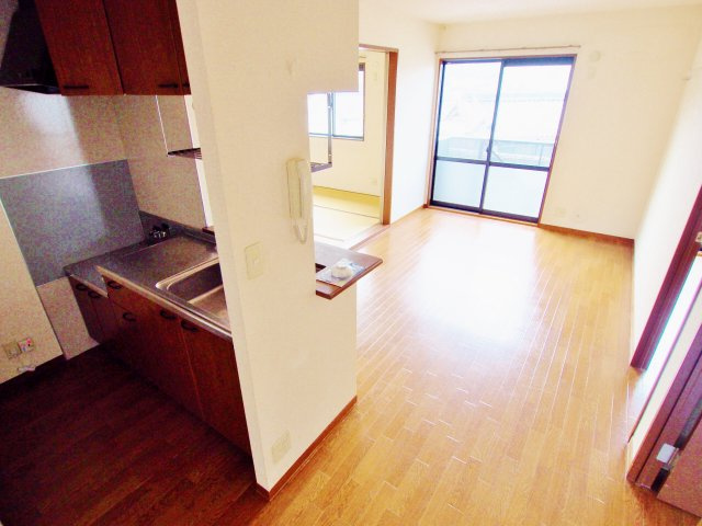 ディアスエコーの居間・リビング