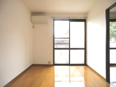 【居間・リビング】 | ラフォーレミツルＣ | 快適に過ごせるダイニングキッチンです♪