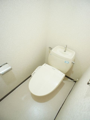 【トイレ】 | ラフォーレミツルＣ | 温水洗浄暖房便座機能付きです♪