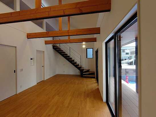 【居間・リビング】