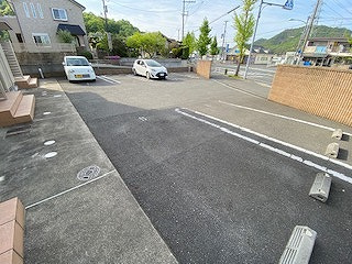 【駐車場】 | エミネンスガーデン