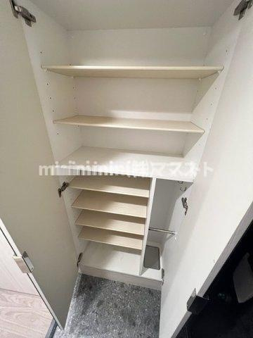 プレサンス大国町ブライスの収納