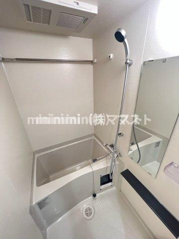 プレサンス大国町ブライスの浴室