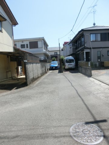 鴻巣市箕田の売地の前面道路含む現地写真|北西側公道5.0ｍ