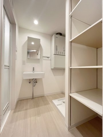 「防音マンション」ラシクラス東高円寺の洗面所|使いやすい洗面所です