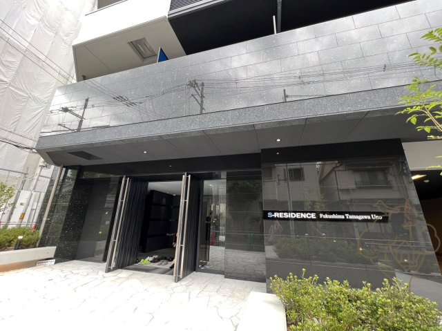 S-RESIDENCE福島玉川Unoのエントランス
