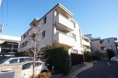 【外観】 | プレミアム武蔵浦和 | 敷地もゆったりとした3階建てヘーベルメゾンです