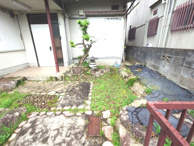 【庭】