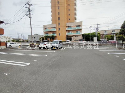 【駐車場】 | オリーブガーデン | 車をお持ちの方に嬉しい駐車場付きの物件です