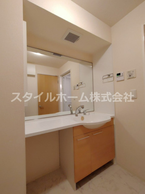 【洗面所】 | ヴァイオレット | 別部屋写真です。