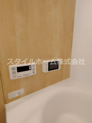 【浴室】 | ヴァイオレット | 別部屋写真です。別部屋写真です。
