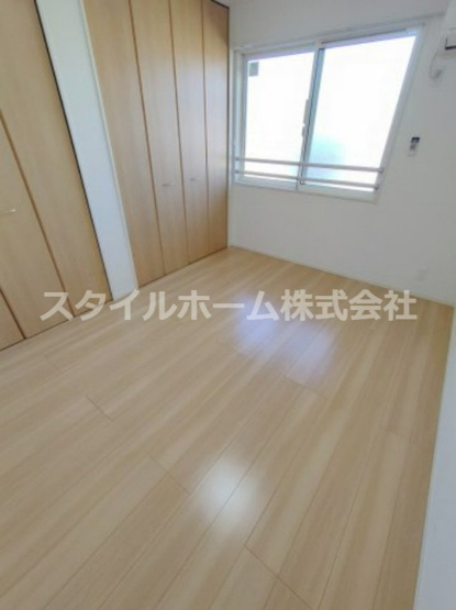 【洋室】 | ヴァイオレット | 別部屋写真です。