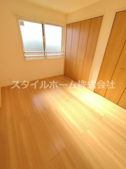 【寝室】 | ヴァイオレット | 別部屋写真です。