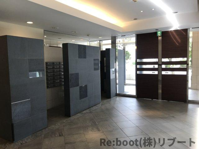 アリーム稲毛海岸のエントランス