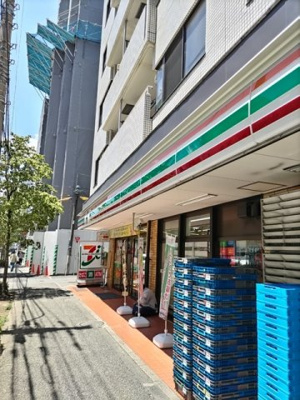セブンイレブン新宿若松町店