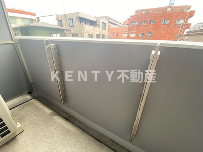 【バルコニー】 | ＯＲＳＵＳ大鳥居 | 落ち着いた時間を過ごせるバルコニーです