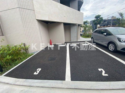 【駐車場】 | ＯＲＳＵＳ大鳥居 | カースペースがあります