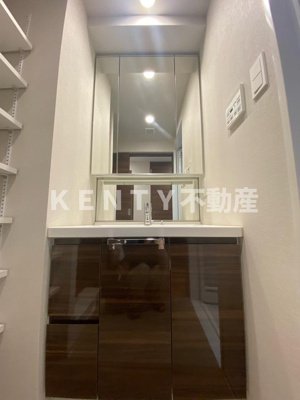 【洗面所】 | ＯＲＳＵＳ大鳥居 | 脱衣スペースもあります