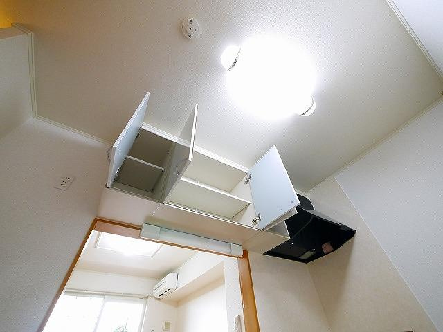グラース　プロムナードのキッチン|コンパクトなキッチンで掃除もラクラク