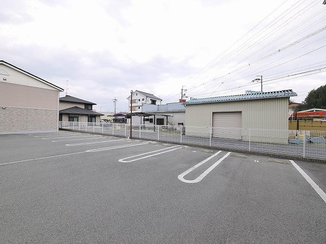 グラース　プロムナードの駐車場|駐車場に車を止められます