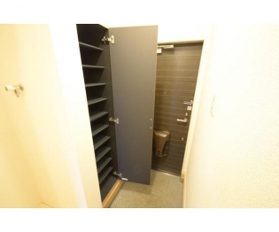 【収納】 | フォレストメゾン八尾 | 専用の収納スペースです