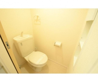 【トイレ】 | フォレストメゾン八尾 | 清潔感のあるトイレです