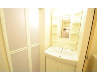 【洗面所】 | フォレストメゾン八尾 | 脱衣スペースもあります