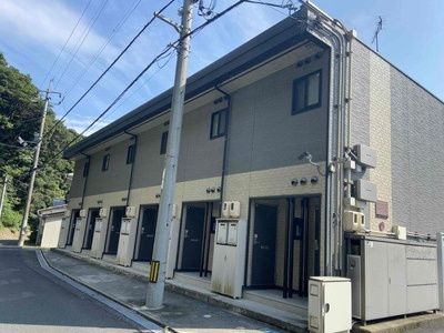 【玄関】 | レオパレスハイドランジア | シンプルで使いやすい玄関です