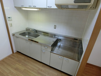 【キッチン】 | ヴィラナリー長田 | キッチン