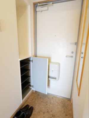 【玄関】 | フラッティ壬生坊城