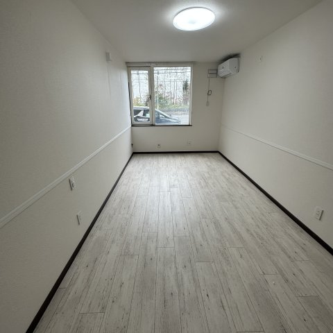 セゾン・ド・フェニックスの居間・リビング|使いやすい居間です