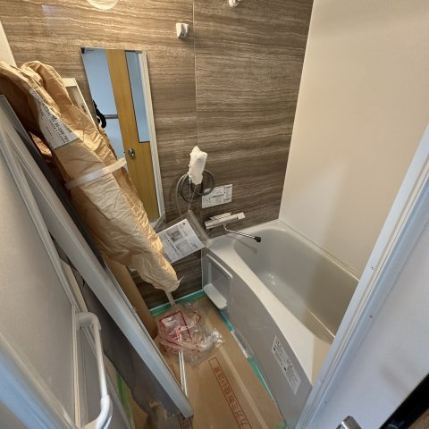 セゾン・ド・フェニックスの浴室|落ち着いた空間のお風呂です