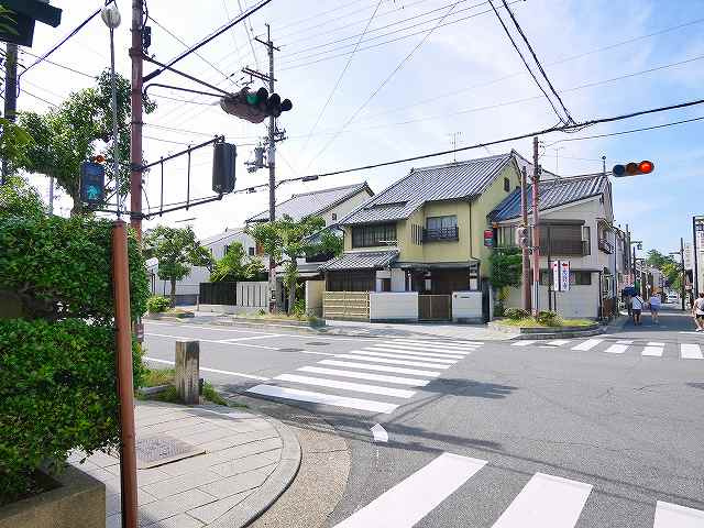 元興寺貸店舗の周辺