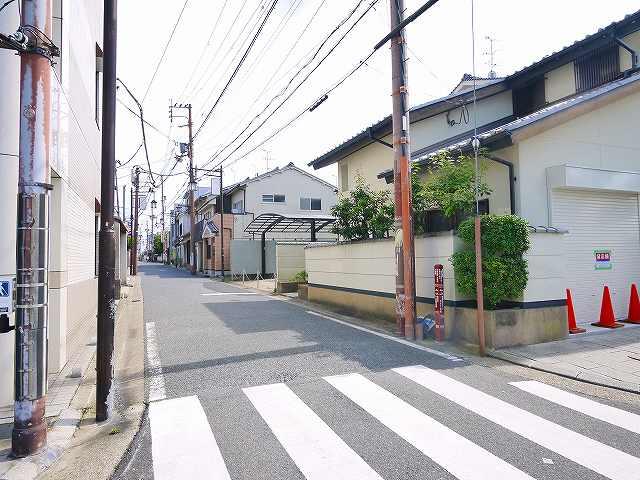 元興寺貸店舗の周辺