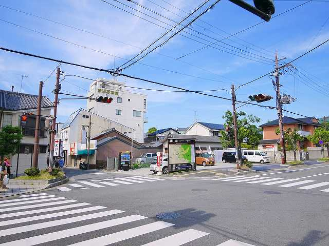 元興寺貸店舗の周辺