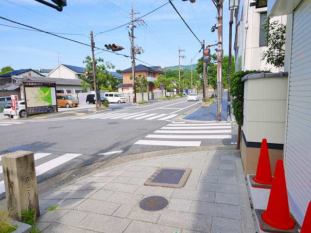 元興寺貸店舗の周辺