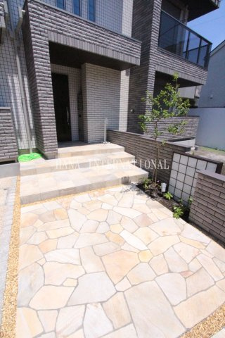 カーサエスポワールのエントランス