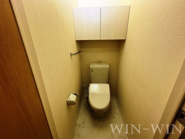 ヴァイオレットのトイレ