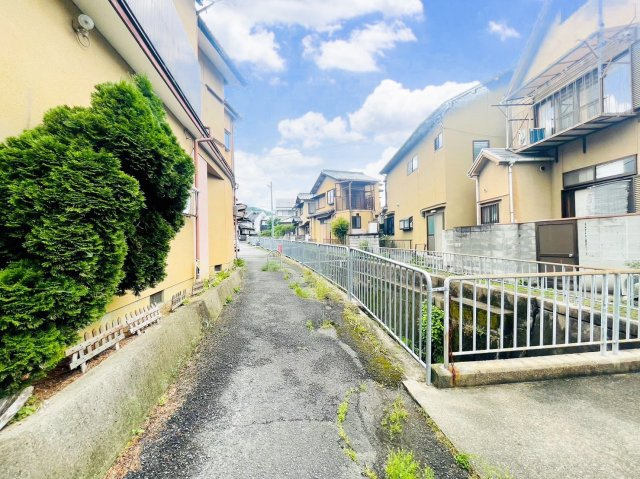 嵯峨釈迦堂大門町の前面道路含む現地写真