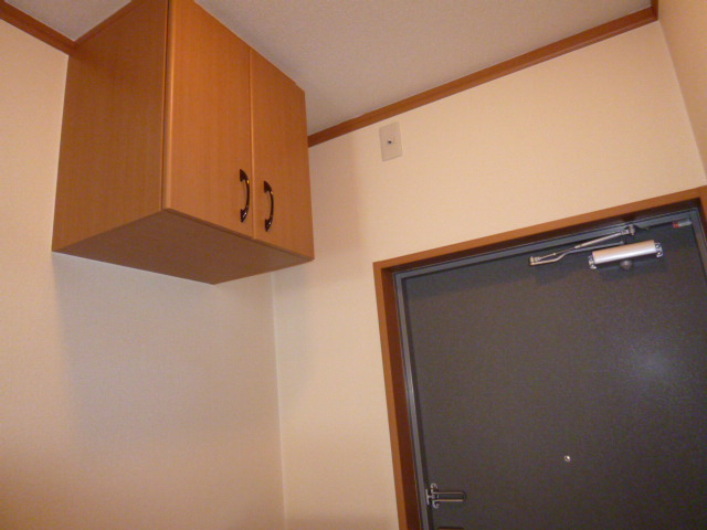 フューチャー神田の玄関|シューズボックス（上）