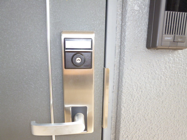 フューチャー神田の玄関