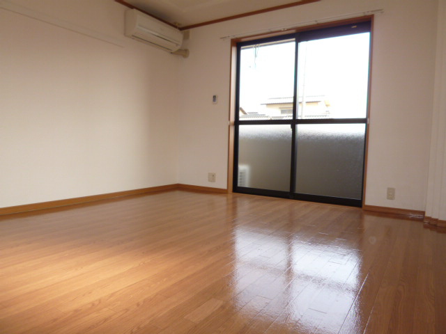 フューチャー神田の居間・リビング|洋室