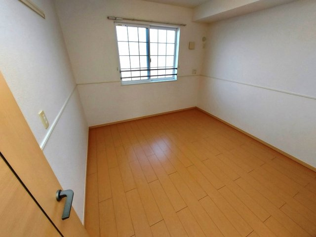 M グレインⅢの洋室