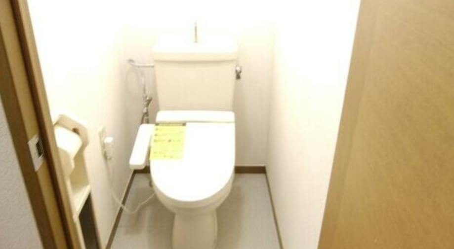 クレセント弐番館のトイレ