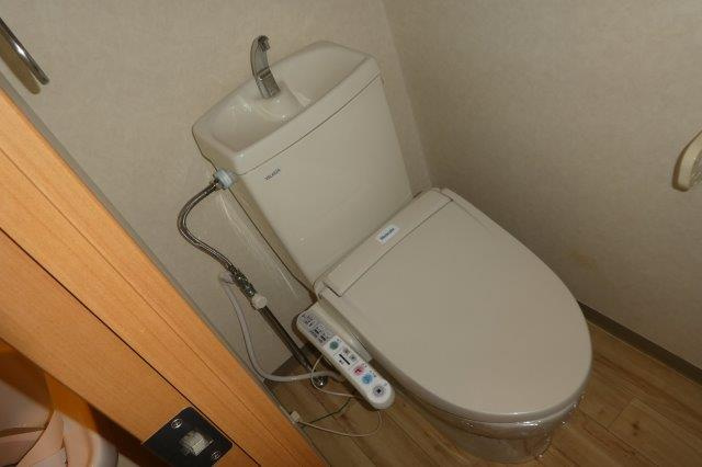 グリーンパレスⅢのトイレ|シャワー付きトイレ