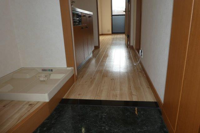 グリーンパレスⅢの玄関