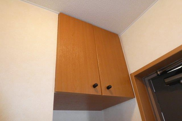 グリーンパレスⅢの玄関|シューズボックス上