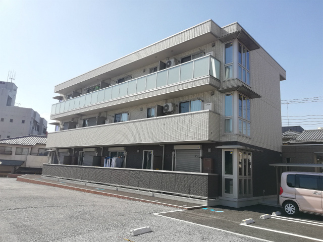 シャインヒルズ城山