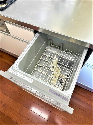 三郷市　新和5丁目　中古戸建のキッチン|食洗機があります