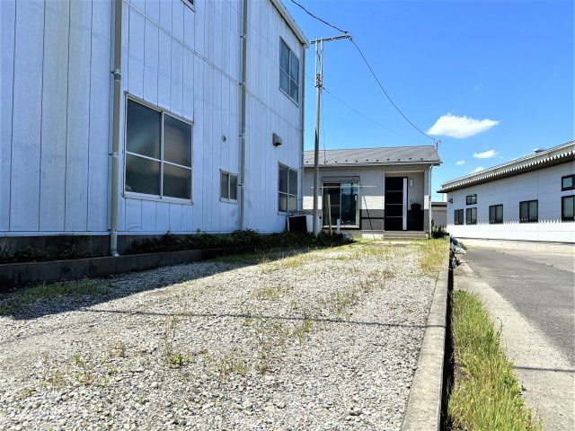 三郷市　新和5丁目　中古戸建の前面道路含む現地写真|前面道路含む現地写真です：三郷新築ナビで検索♪